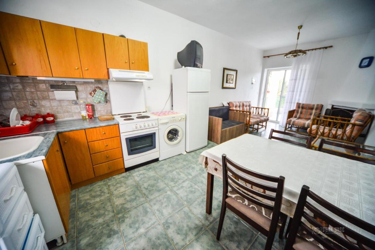 Ferienwohnung Apartman Porto Blue Lux Pefkochori Exterior foto