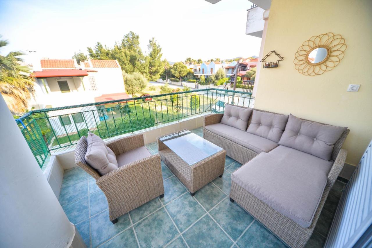 Ferienwohnung Apartman Porto Blue Lux Pefkochori Exterior foto